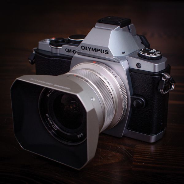 Olympus OM-D E-M5 实机照片